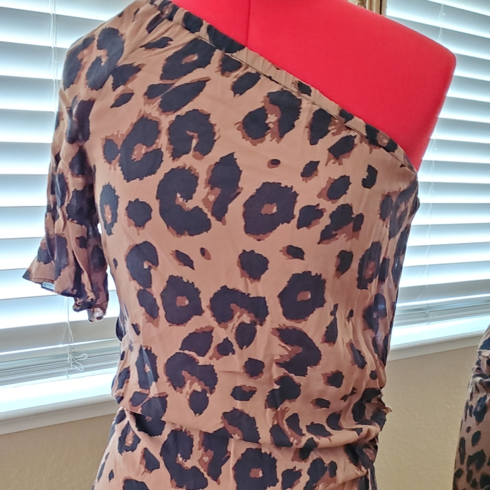 Warehouse animal print dress size USA 2